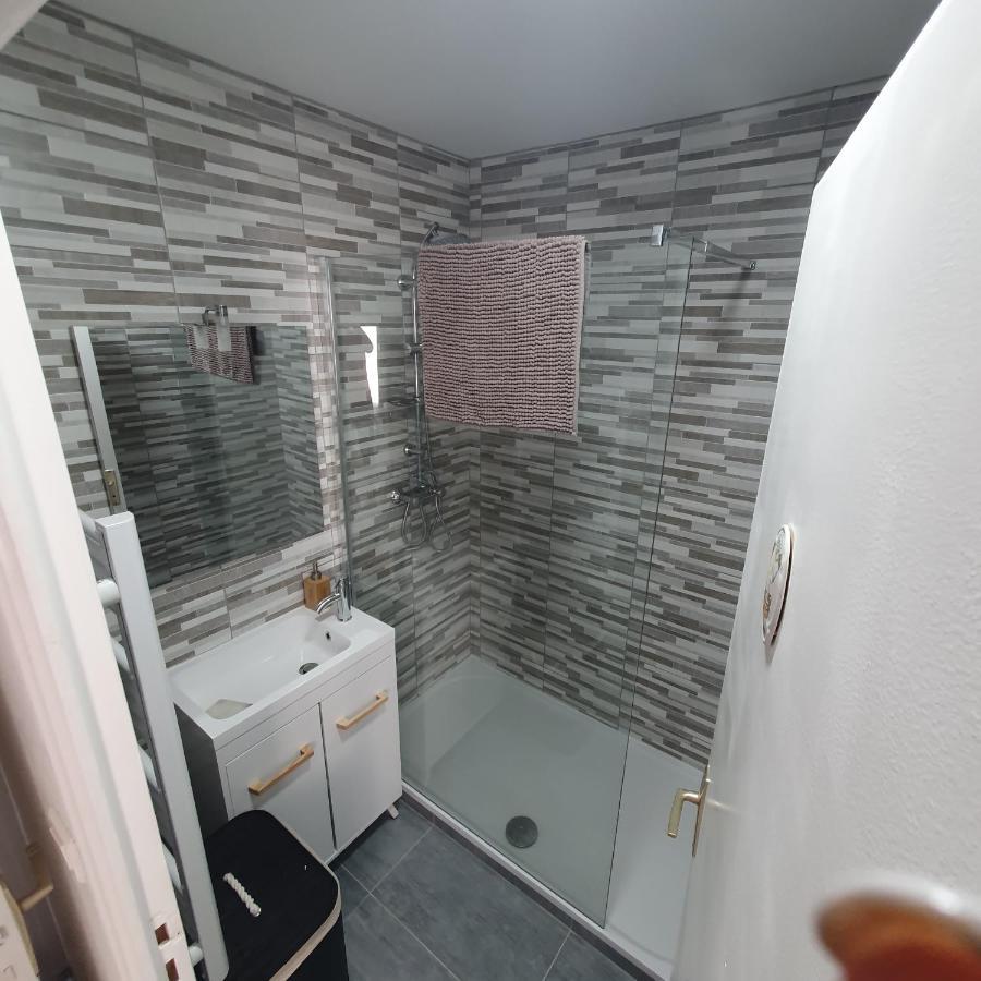 Appartement De La Tour Épernay Eksteriør bilde
